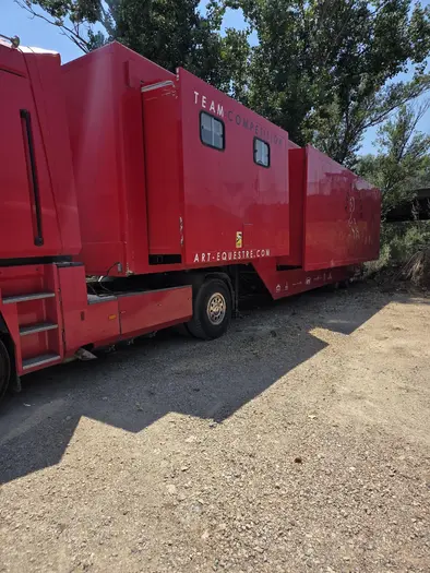 Couverture du catalogue Vente aux enchères du 17 septembre 2026 à 10h00, matériel équestre, Vêtements, Tracteur routier, remorque
